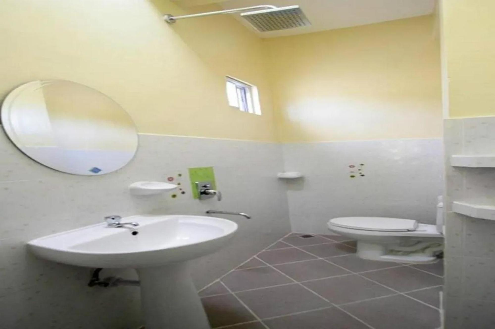 Luis Bay Travellers Lodge קורון מראה חיצוני תמונה