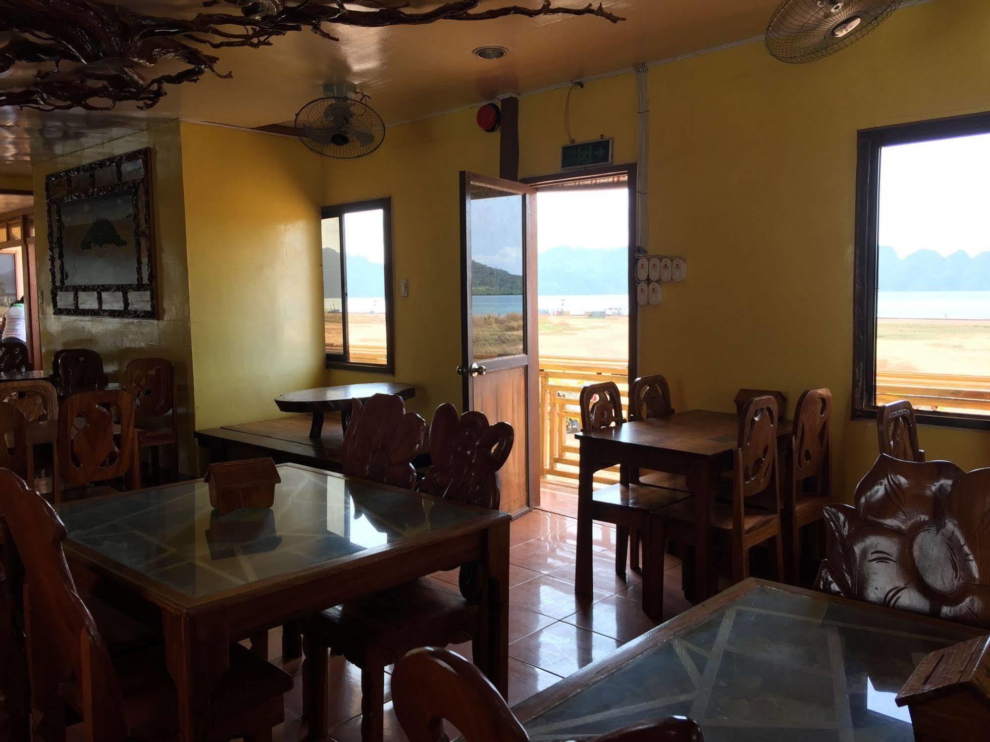 Luis Bay Travellers Lodge קורון מראה חיצוני תמונה