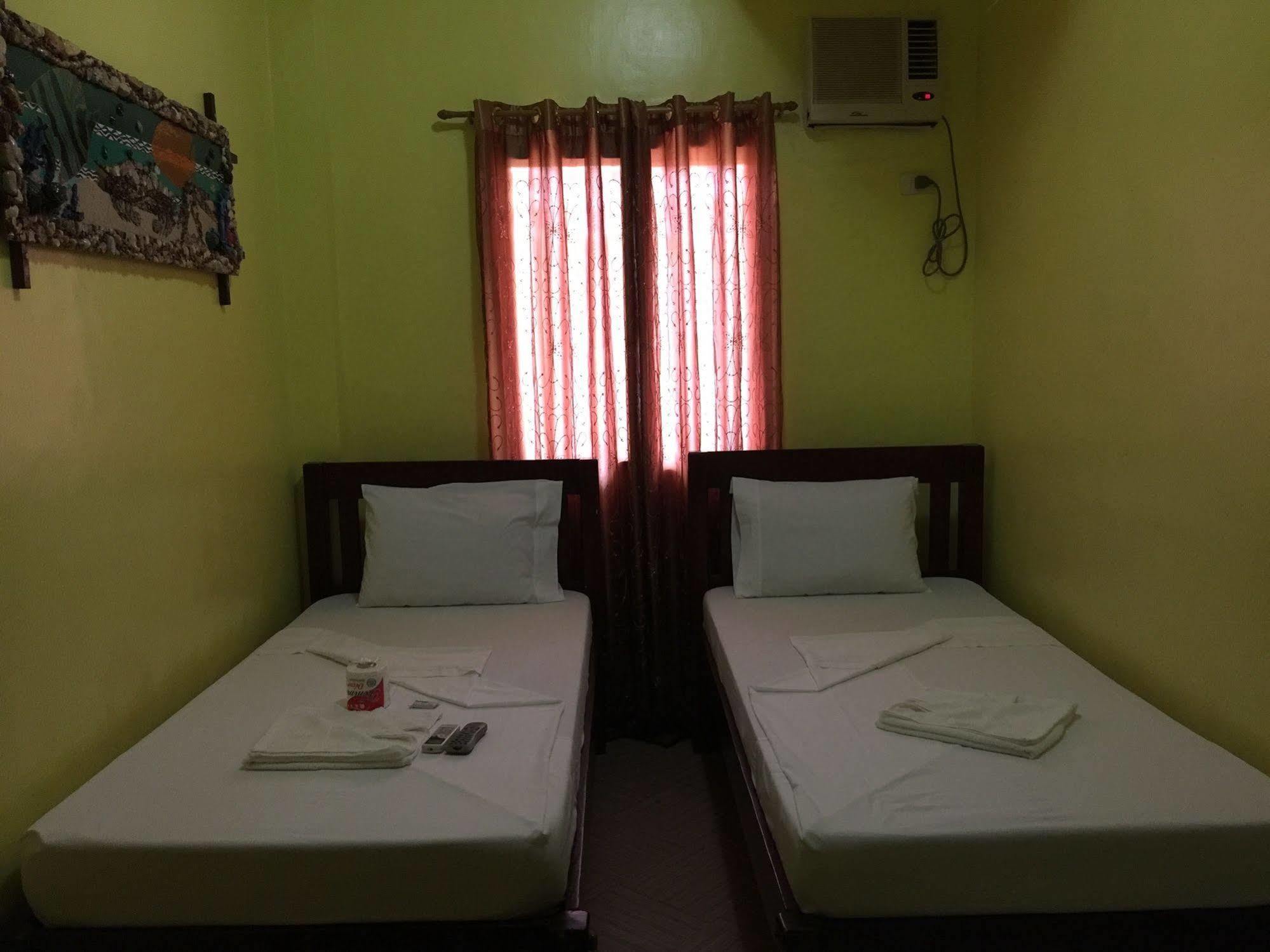 Luis Bay Travellers Lodge קורון מראה חיצוני תמונה